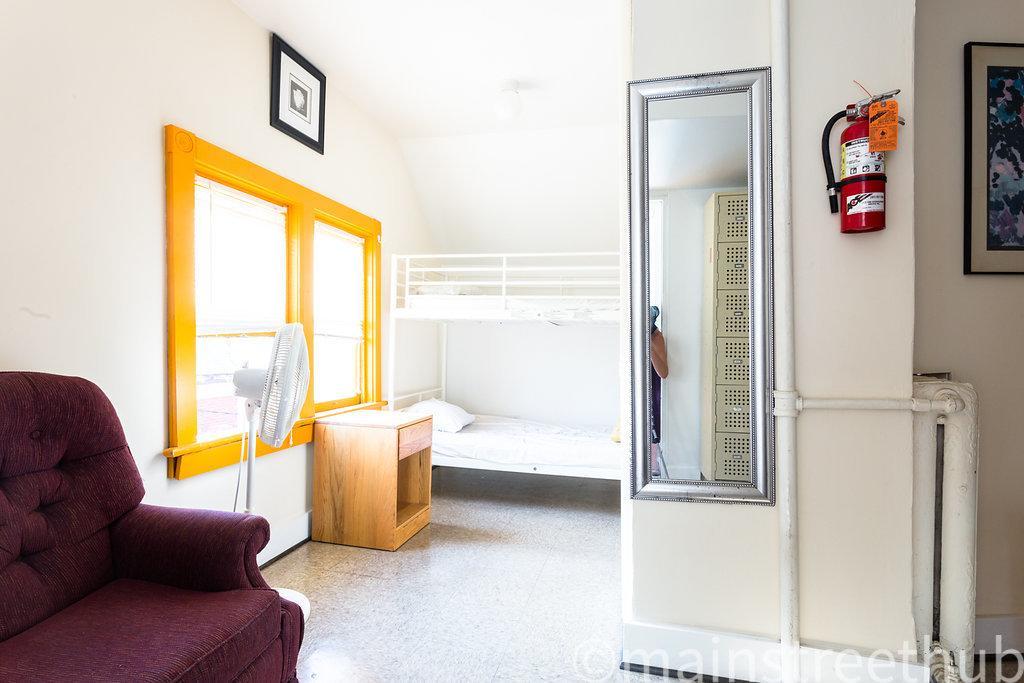 Hilltop Hostel Вашингтон Екстериор снимка